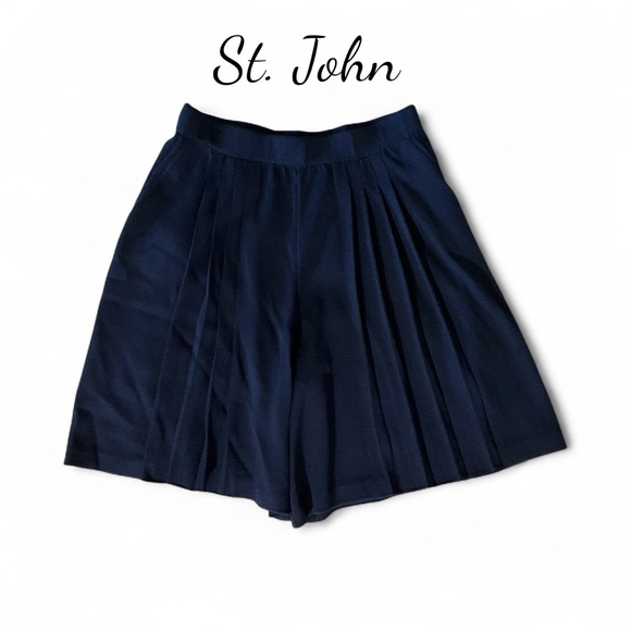 St. John Basics Dark Blue Pleated Shorts Skirt Size 10 Vintage - Picture 1 of 12